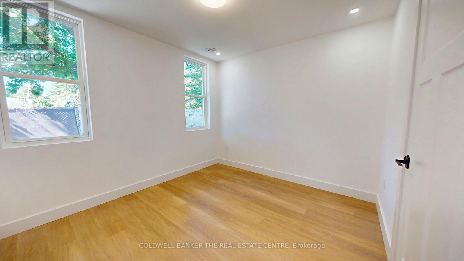 Photo 28 of 60 Gray Street, Severn ON