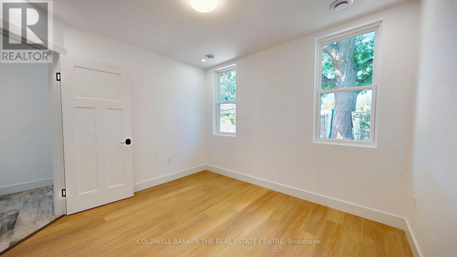 Photo 29 of 60 Gray Street, Severn ON