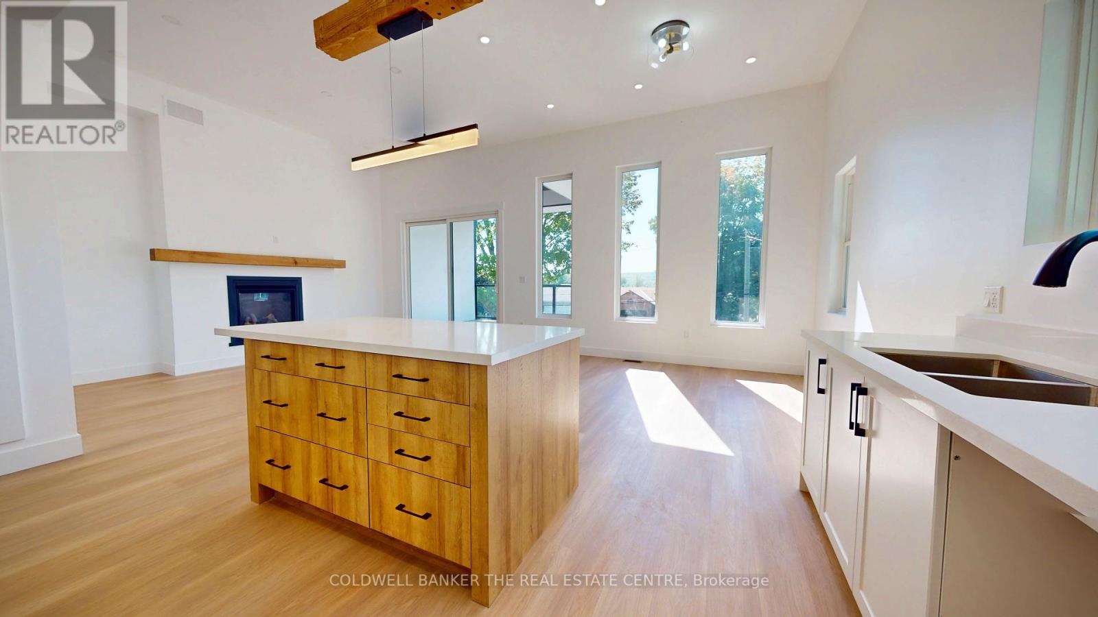 Photo 7 of 60 Gray Street, Severn ON