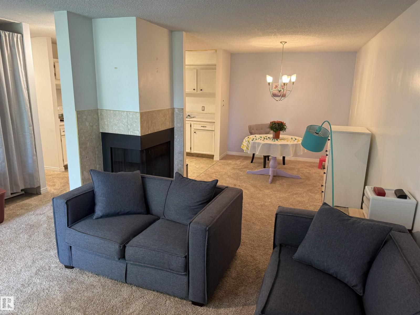 Photo 10 of 11154 18 Av Nw, Edmonton AB