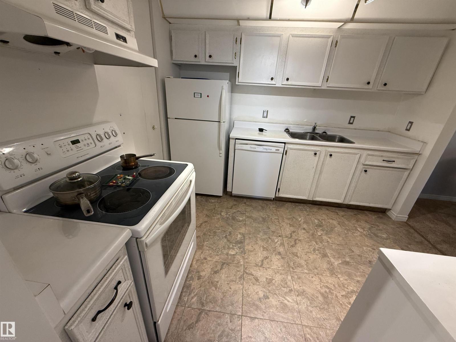 Photo 18 of 11154 18 Av Nw, Edmonton AB