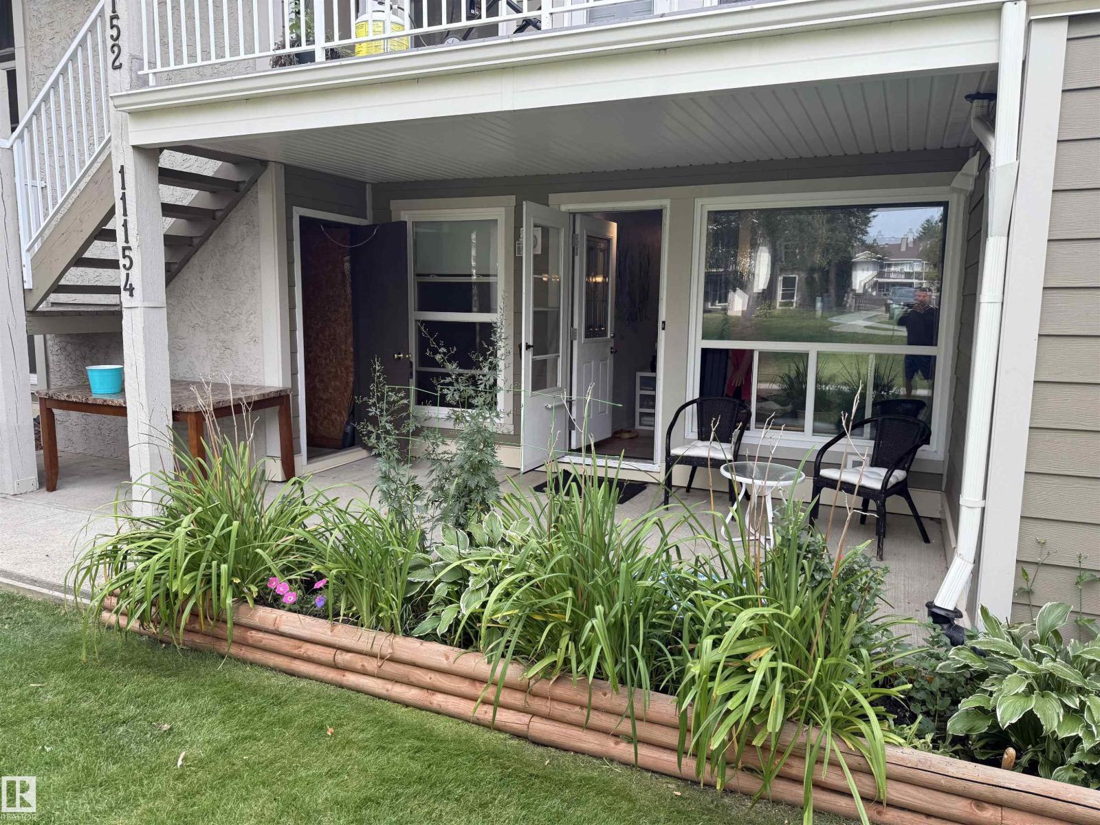 Photo 3 of 11154 18 Av Nw, Edmonton AB
