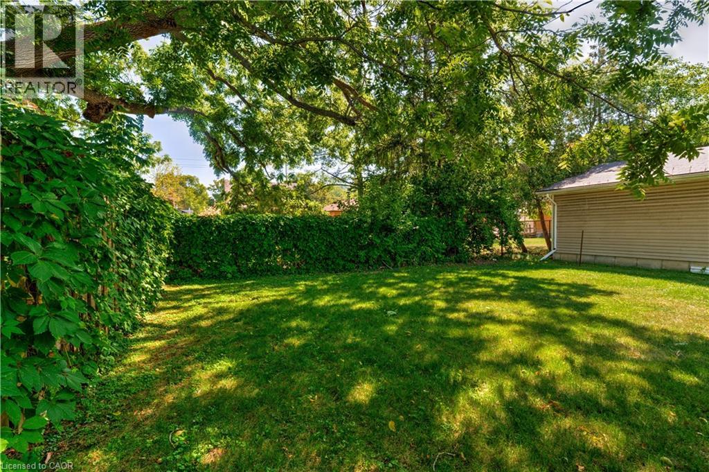 Photo 37 of 257 Broadway Avenue, Hamilton ON