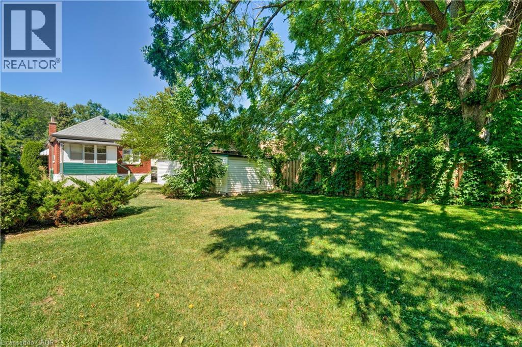 Photo 38 of 257 Broadway Avenue, Hamilton ON