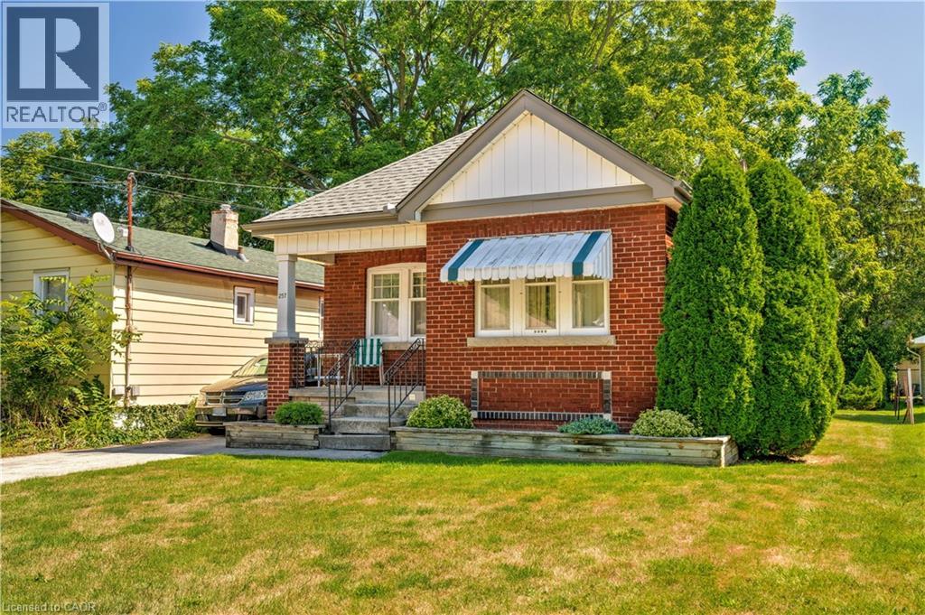 Photo 4 of 257 Broadway Avenue, Hamilton ON
