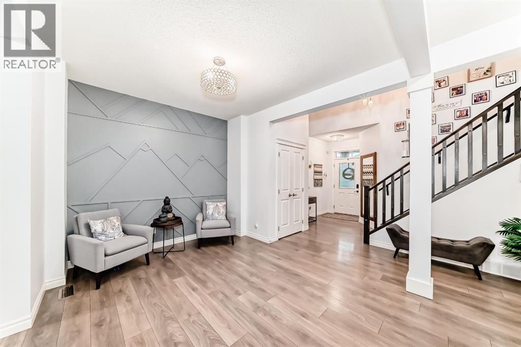 Photo 3 of 94 Evansfield Rise Nw, Calgary AB