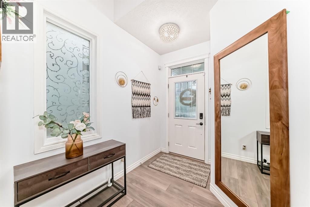 Photo 2 of 94 Evansfield Rise Nw, Calgary AB