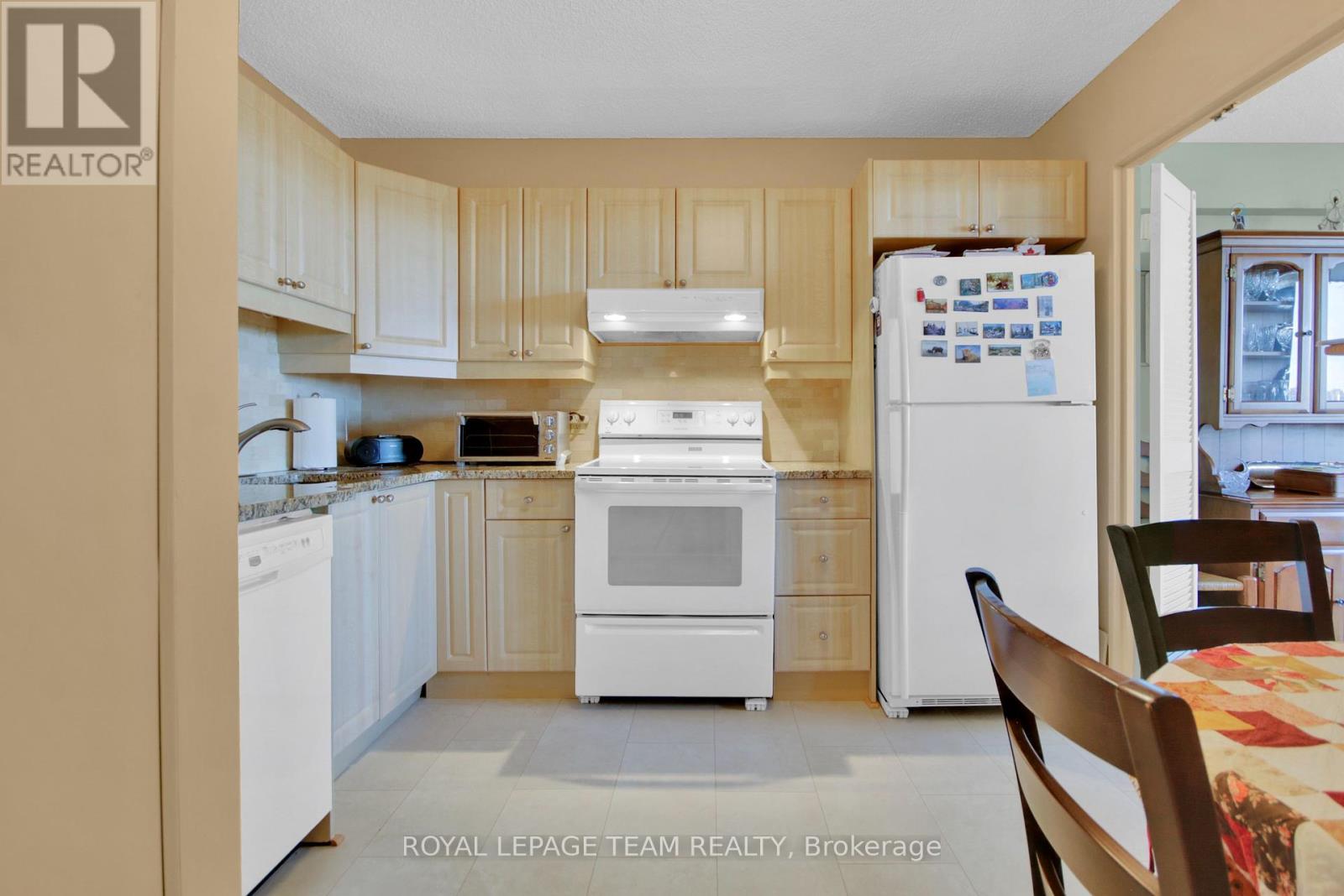 Photo 10 of 1808 1285 Cahill Drive, Ottawa ON