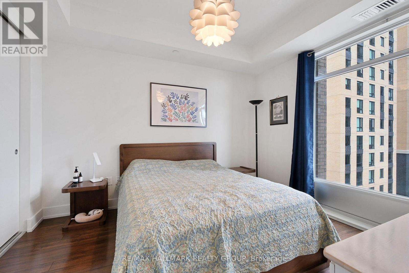 Photo 11 of 706 100 Champagne Avenue S, Ottawa ON