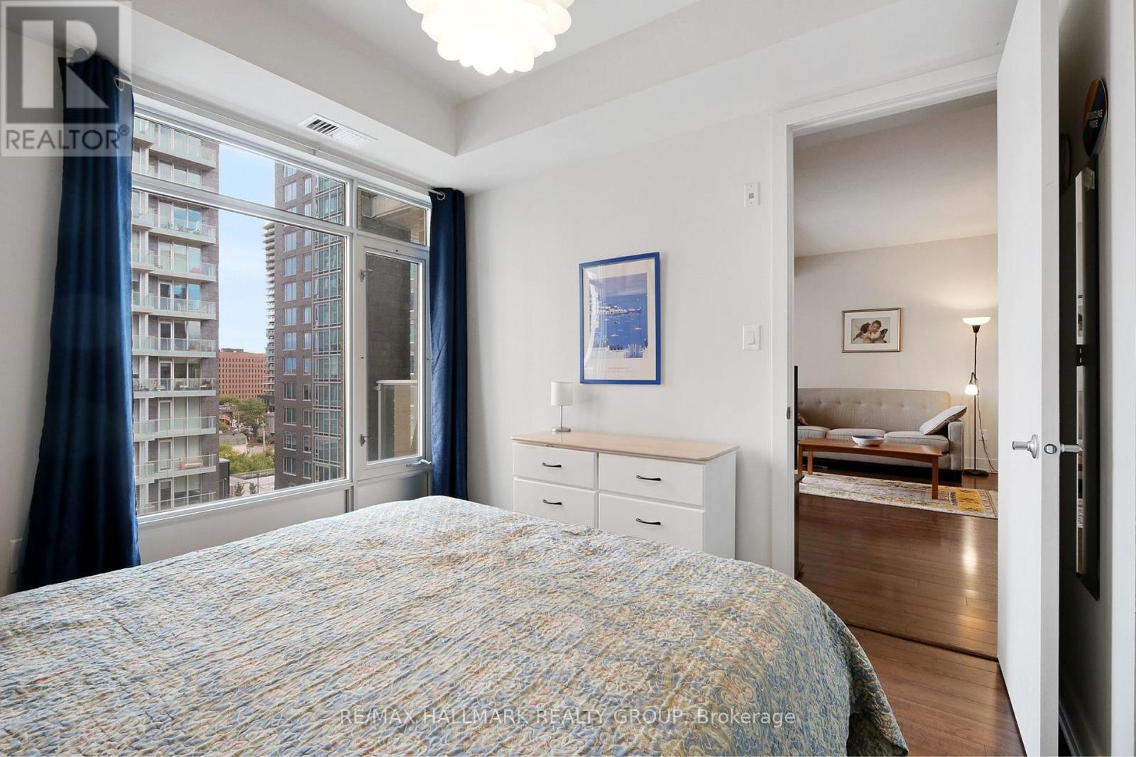Photo 12 of 706 100 Champagne Avenue S, Ottawa ON