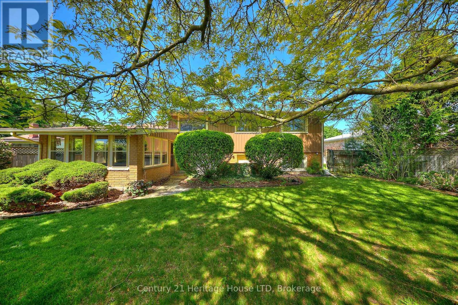 Photo 26 of 4668 Pinedale Drive, Niagara Falls ON