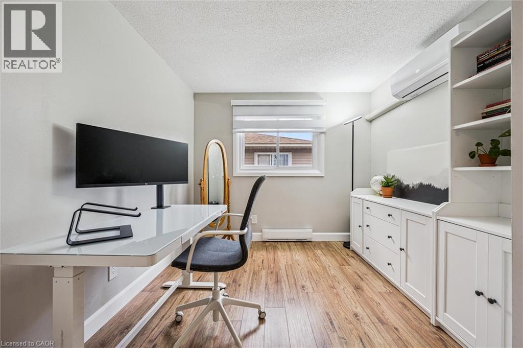 Photo 20 of 427 B Dayna Crescent Crescent, Waterloo ON