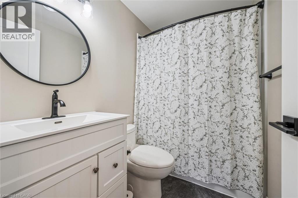 Photo 22 of 427 B Dayna Crescent Crescent, Waterloo ON