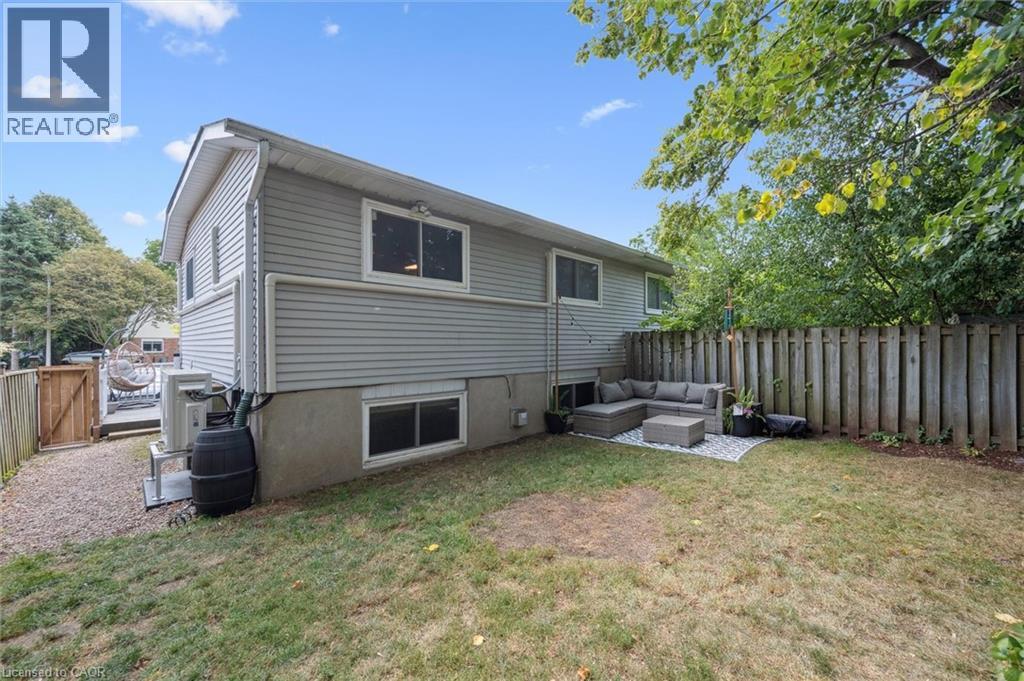 Photo 38 of 427 B Dayna Crescent Crescent, Waterloo ON