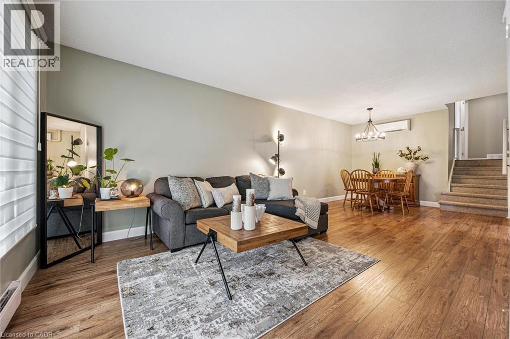 Photo 6 of 427 B Dayna Crescent Crescent, Waterloo ON
