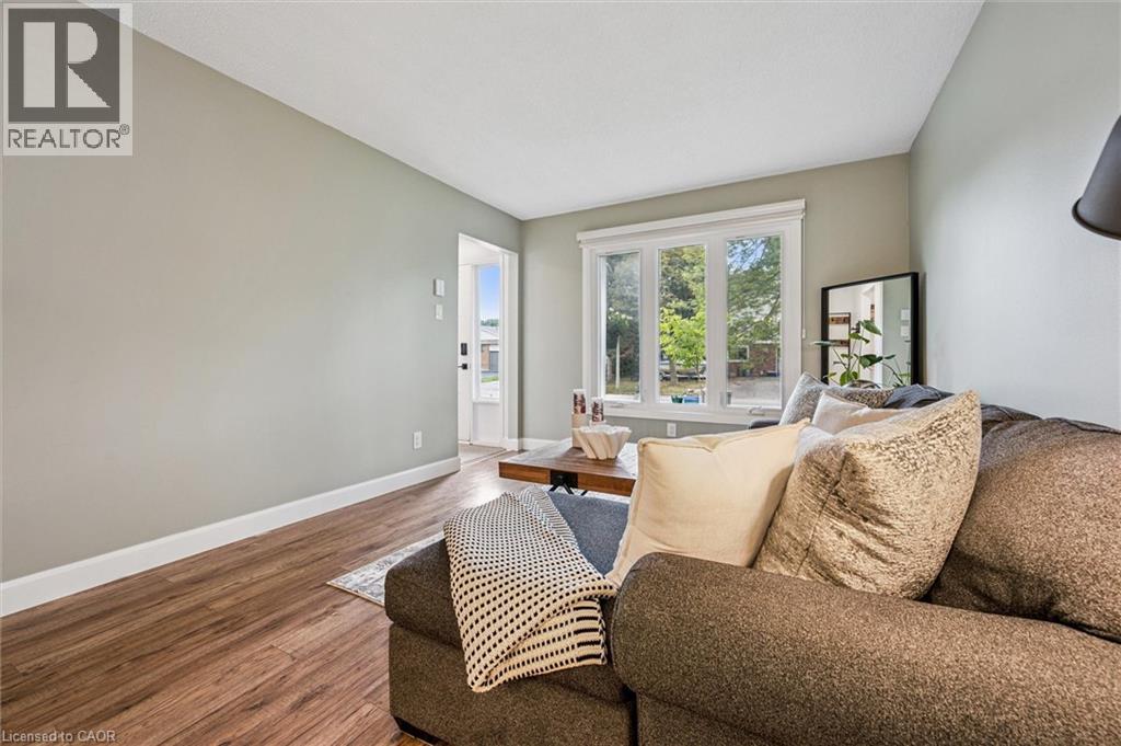 Photo 8 of 427 B Dayna Crescent Crescent, Waterloo ON