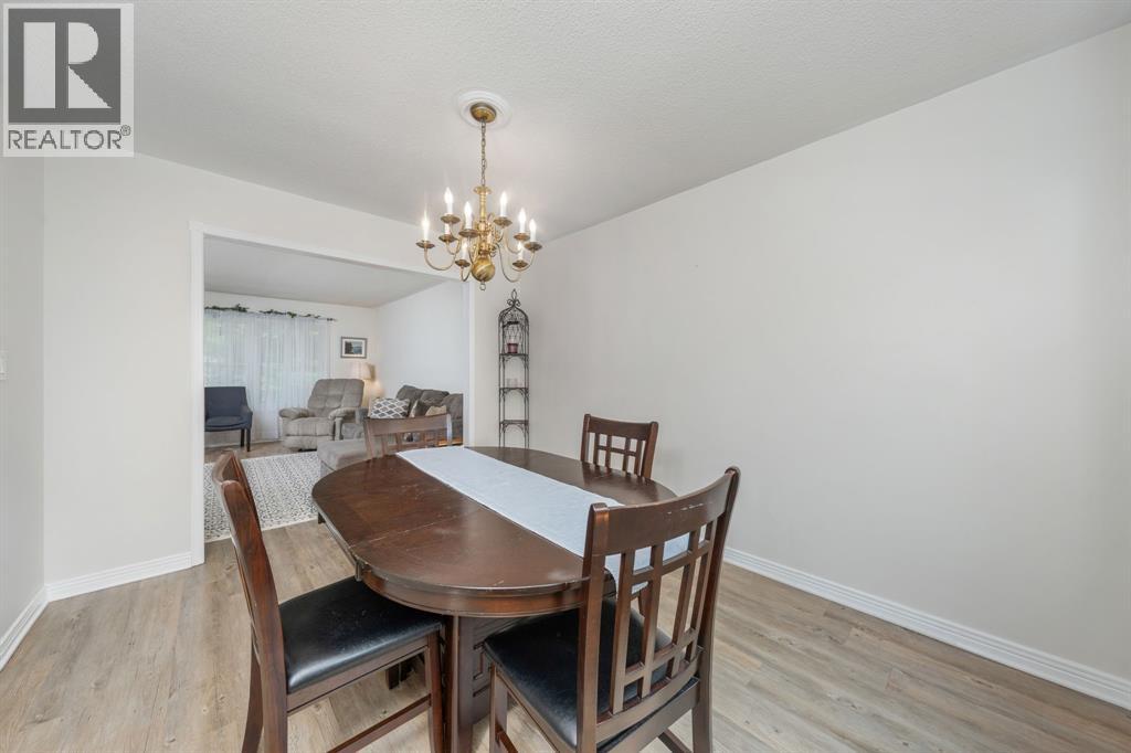 Photo 17 of 637 Odell Street, Sarnia ON