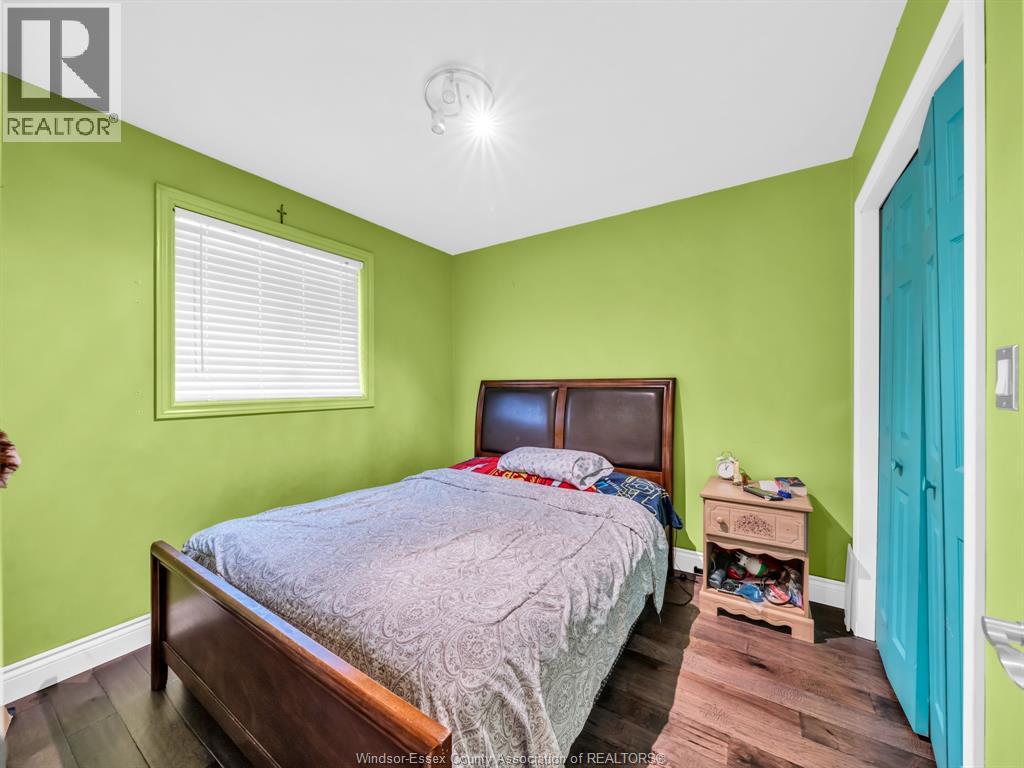 Photo 14 of 1505 Highnoon Drive, Windsor ON