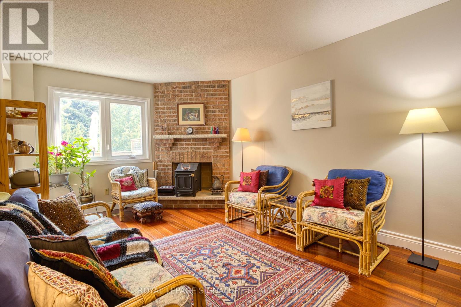 Photo 10 of 6593 Eastridge Road, Mississauga ON