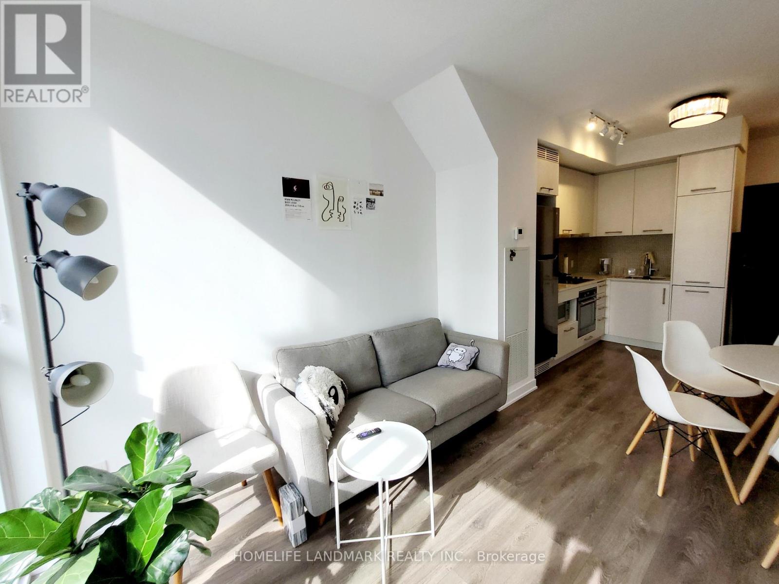 Photo 13 of 2916 87 Peter Street, Toronto ON