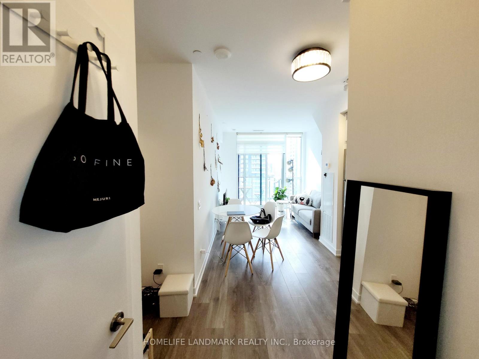 Photo 9 of 2916 87 Peter Street, Toronto ON