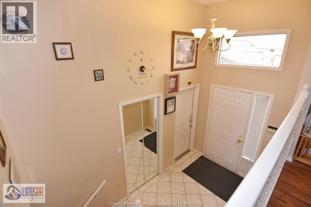 Photo 8 of 2251 California, Windsor ON