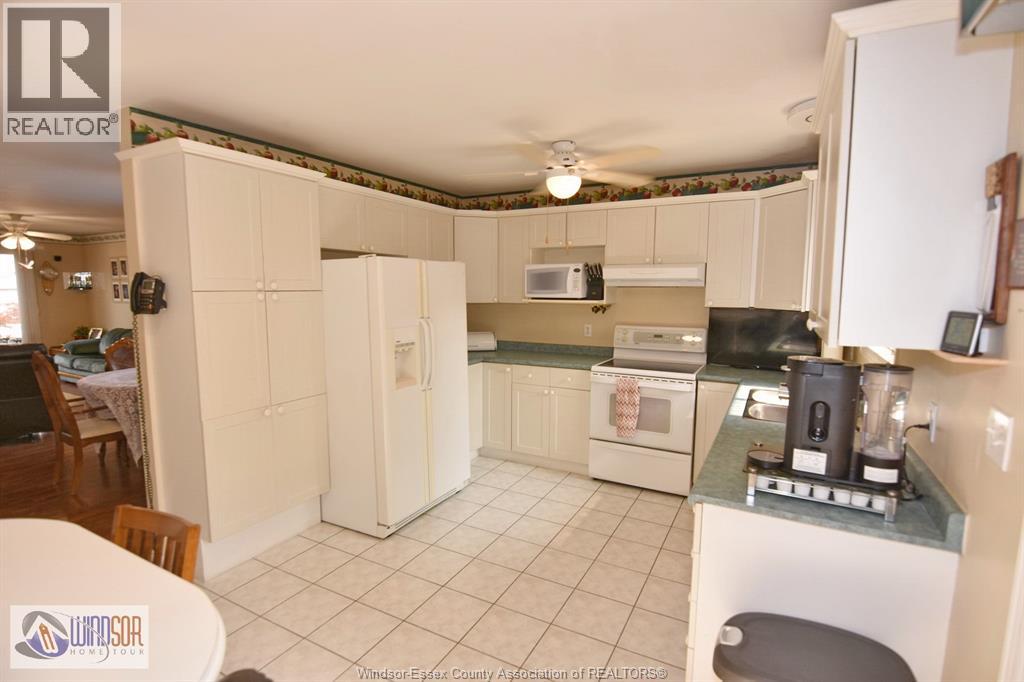 Photo 20 of 2251 California, Windsor ON