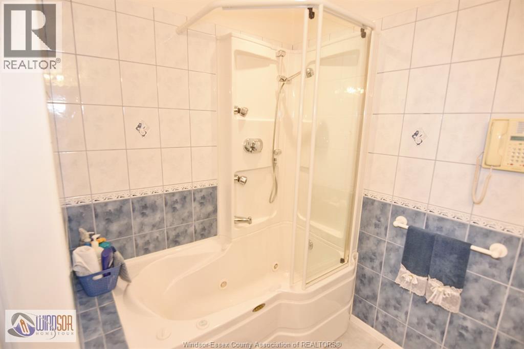 Photo 31 of 2251 California, Windsor ON