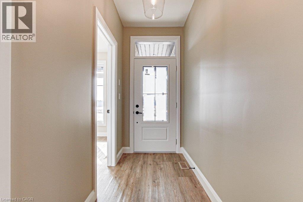 Photo 2 of 383 Argyle Avenue, Delhi ON