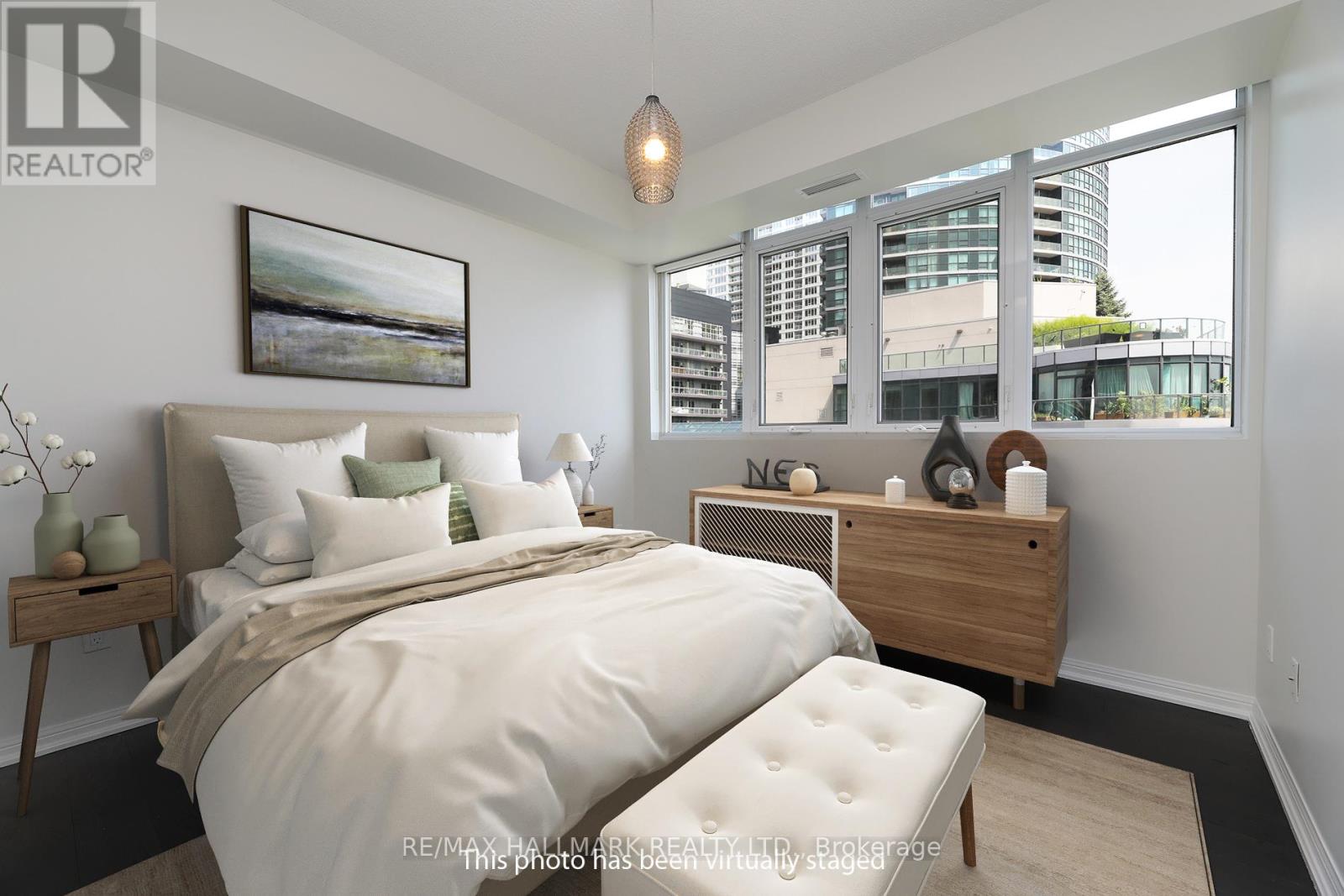 Photo 6 of 1014 21 Grand Magazine Street, Toronto ON