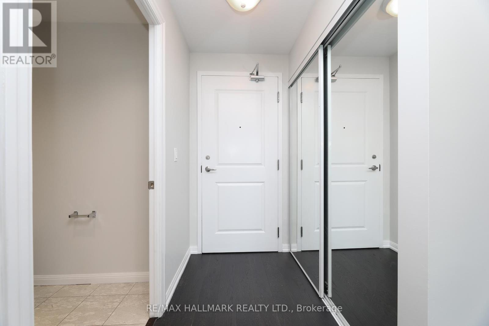 Photo 8 of 1014 21 Grand Magazine Street, Toronto ON