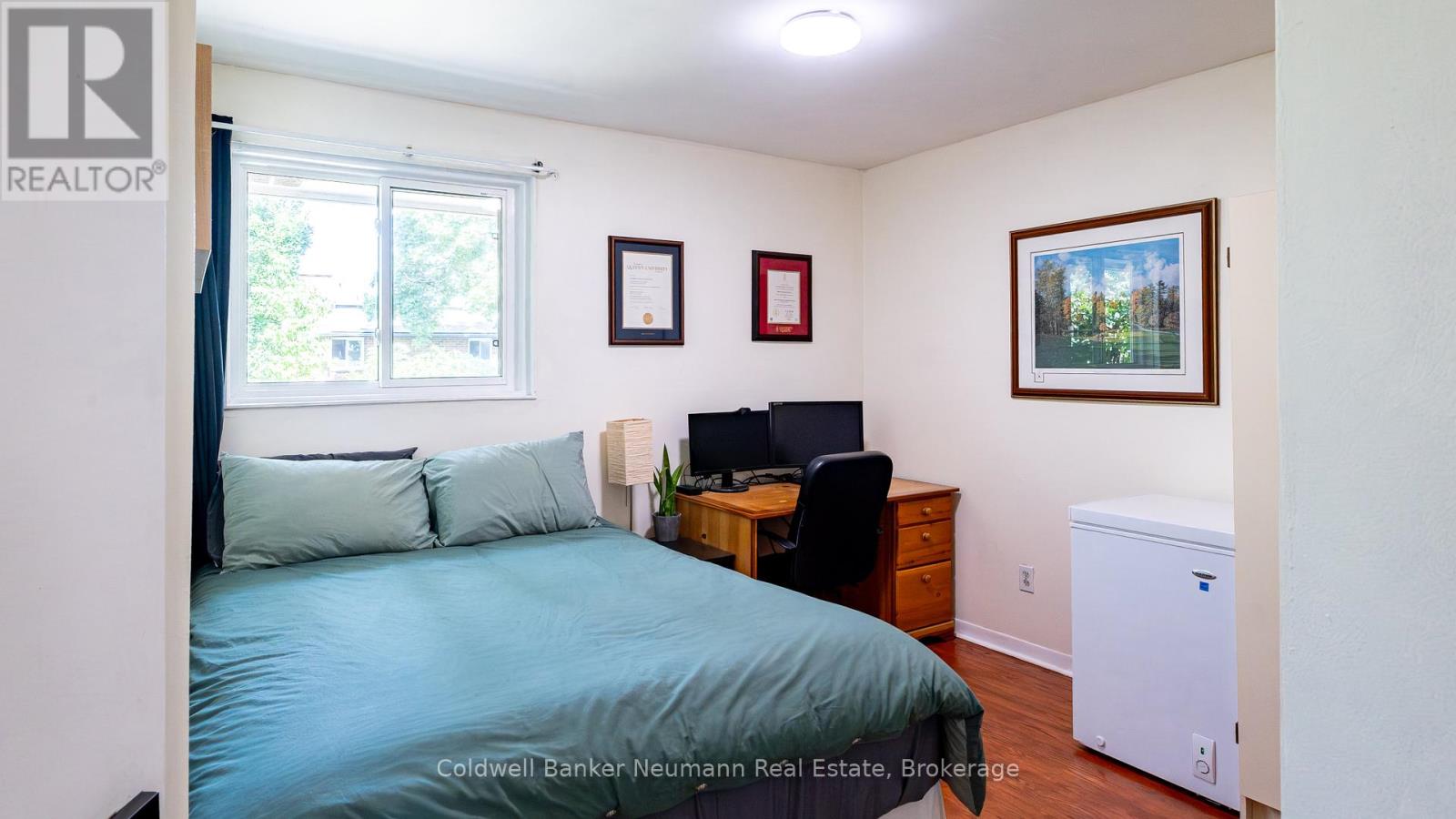 Photo 21 of 54 Conroy Crescent, Guelph ON