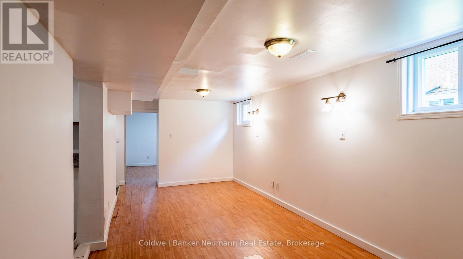 Photo 29 of 54 Conroy Crescent, Guelph ON