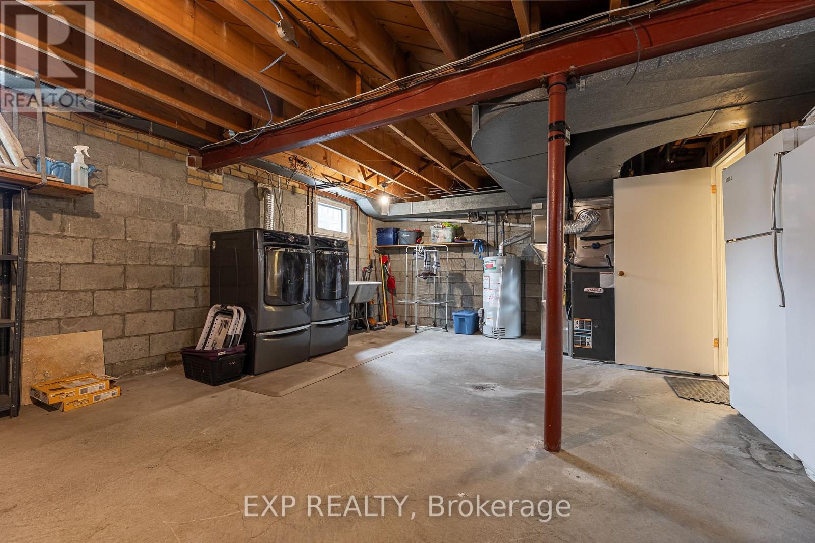 Photo 39 of 7 Northcrest Road, Toronto ON