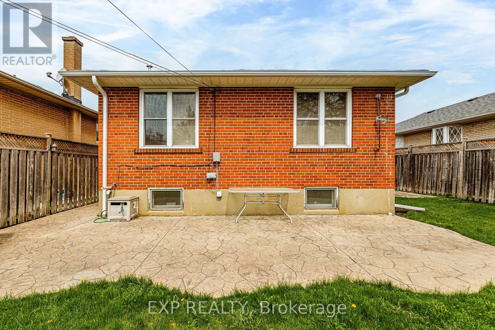 Photo 49 of 7 Northcrest Road, Toronto ON