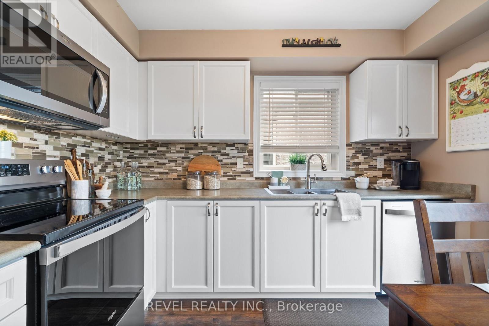 Photo 16 of 49 Truax Street, Kawartha Lakes ON