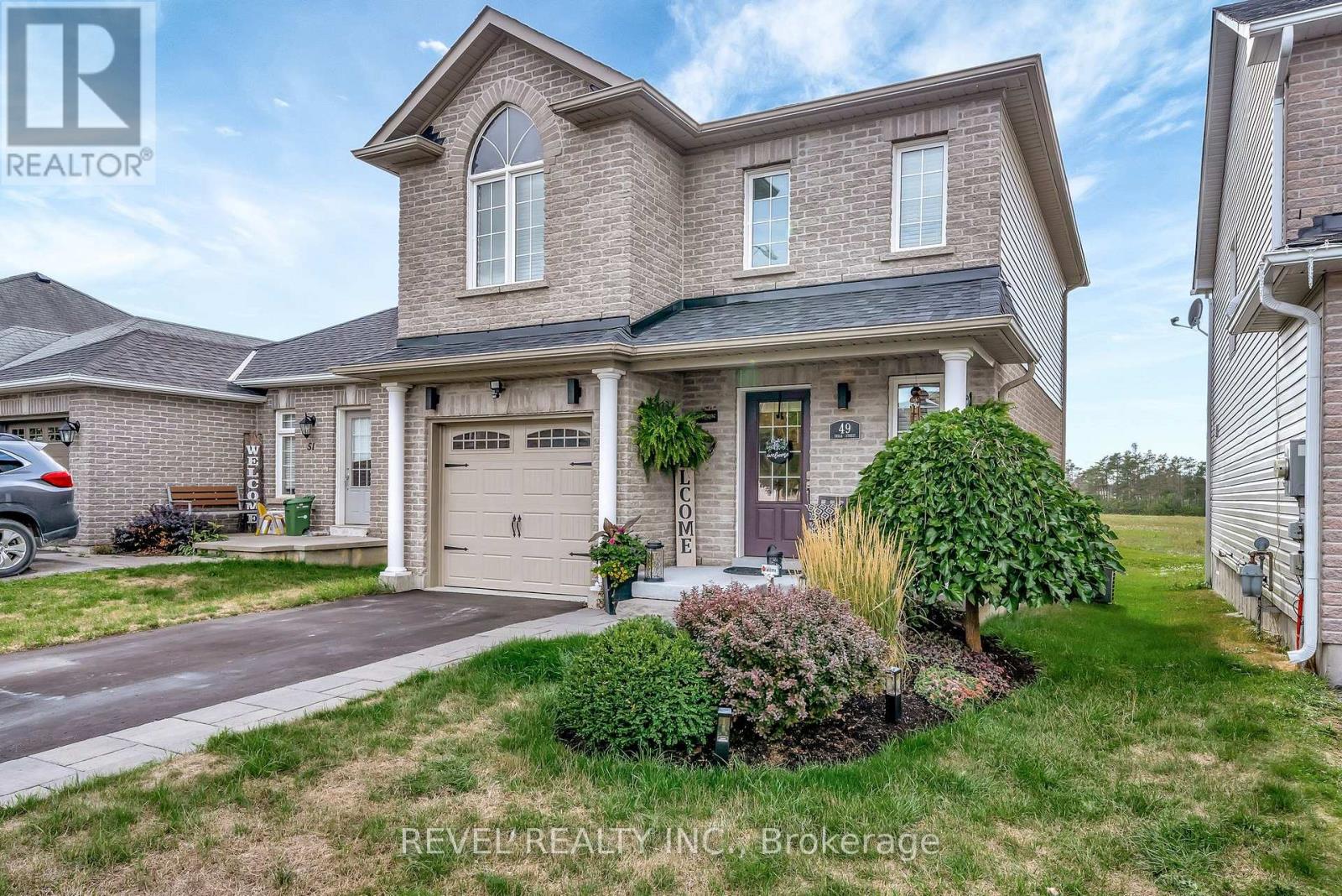Photo 2 of 49 Truax Street, Kawartha Lakes ON