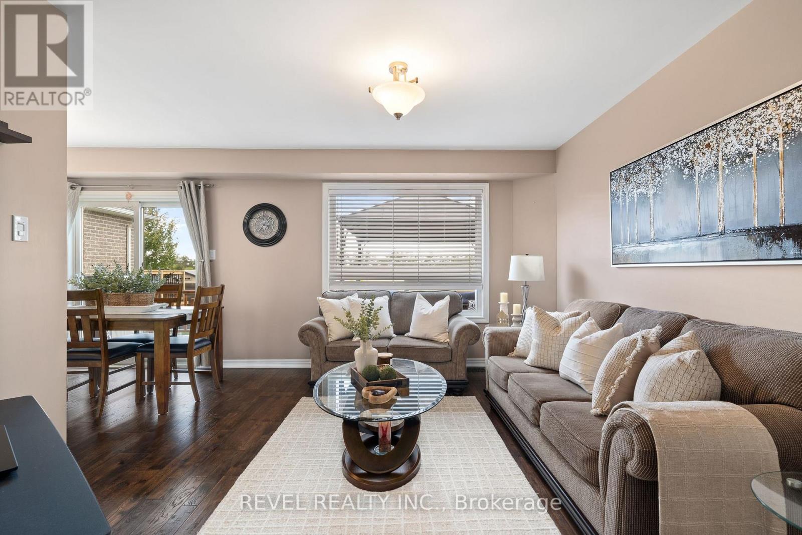 Photo 9 of 49 Truax Street, Kawartha Lakes ON