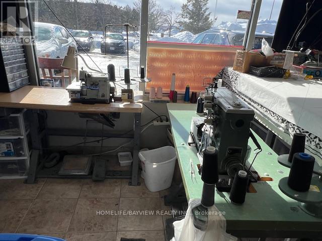 Photo 6 of C 4 150 Hollidge Boulevard, Aurora ON