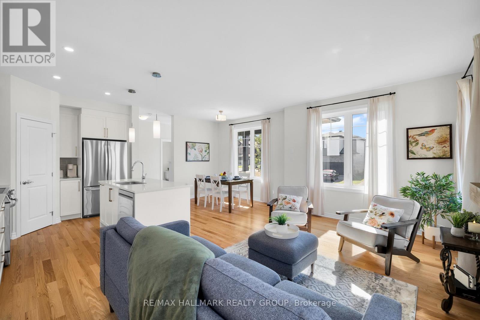 Photo 8 of 617 Fisher Street, North Grenville ON