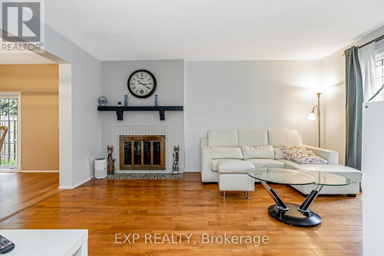 Photo 10 of 65 1029 Meadowlands Drive, Ottawa ON