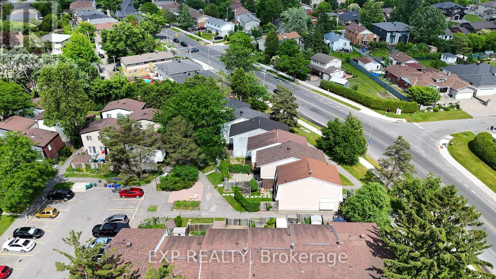 Photo 37 of 65 1029 Meadowlands Drive, Ottawa ON
