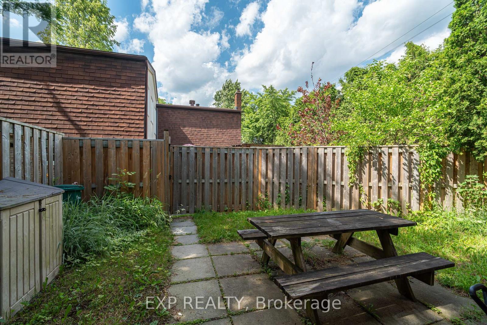 Photo 5 of 65 1029 Meadowlands Drive, Ottawa ON