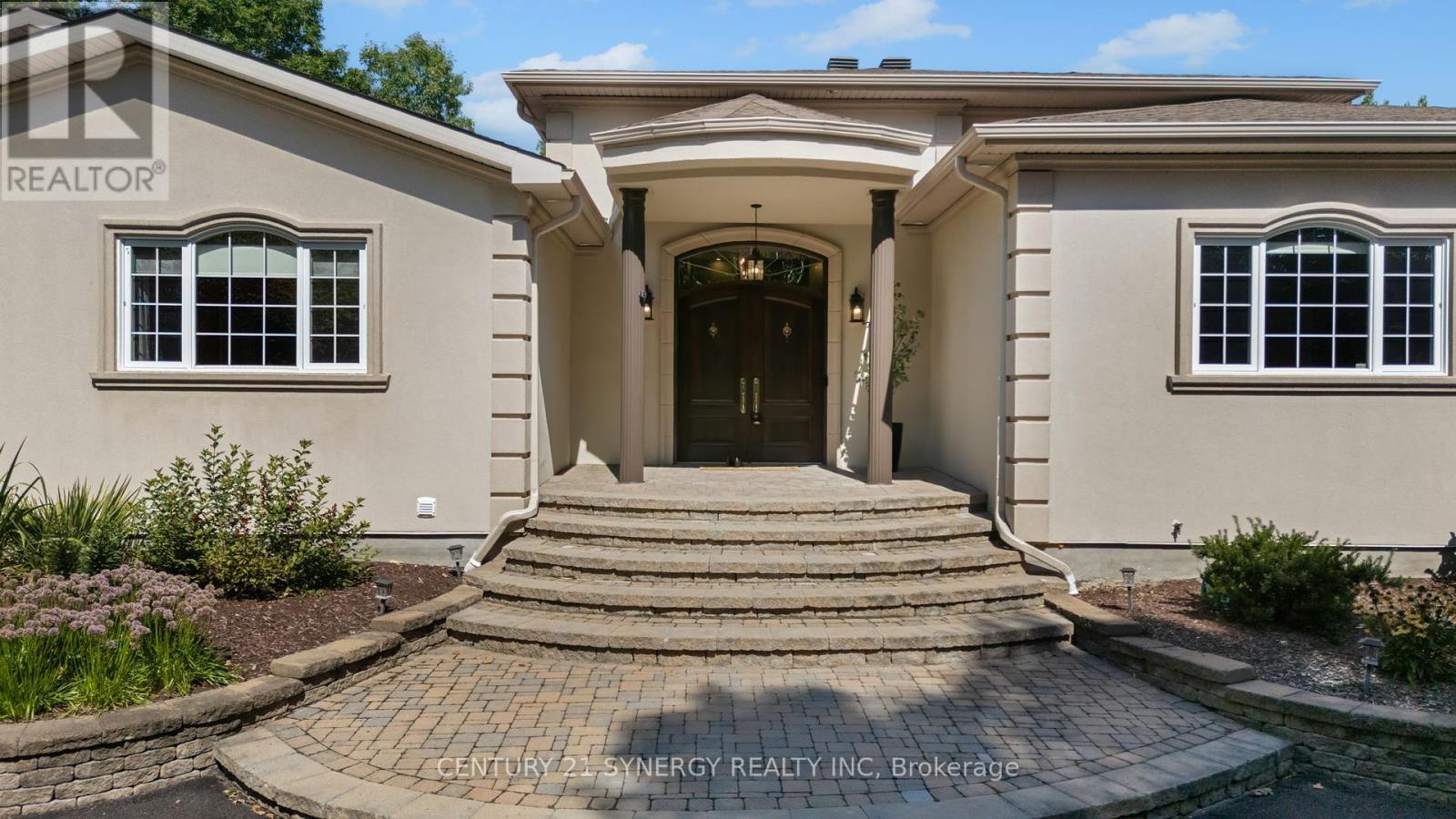 Photo 2 of 1281 Georges Vanier Drive N, Ottawa ON