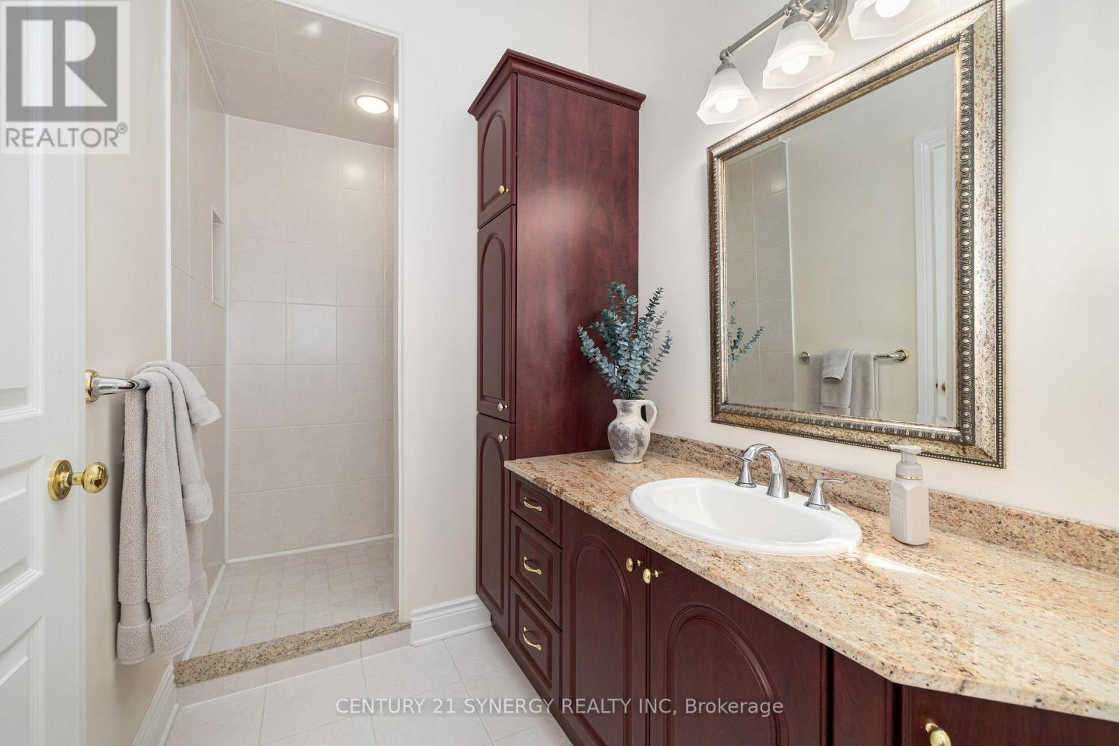 Photo 20 of 1281 Georges Vanier Drive N, Ottawa ON
