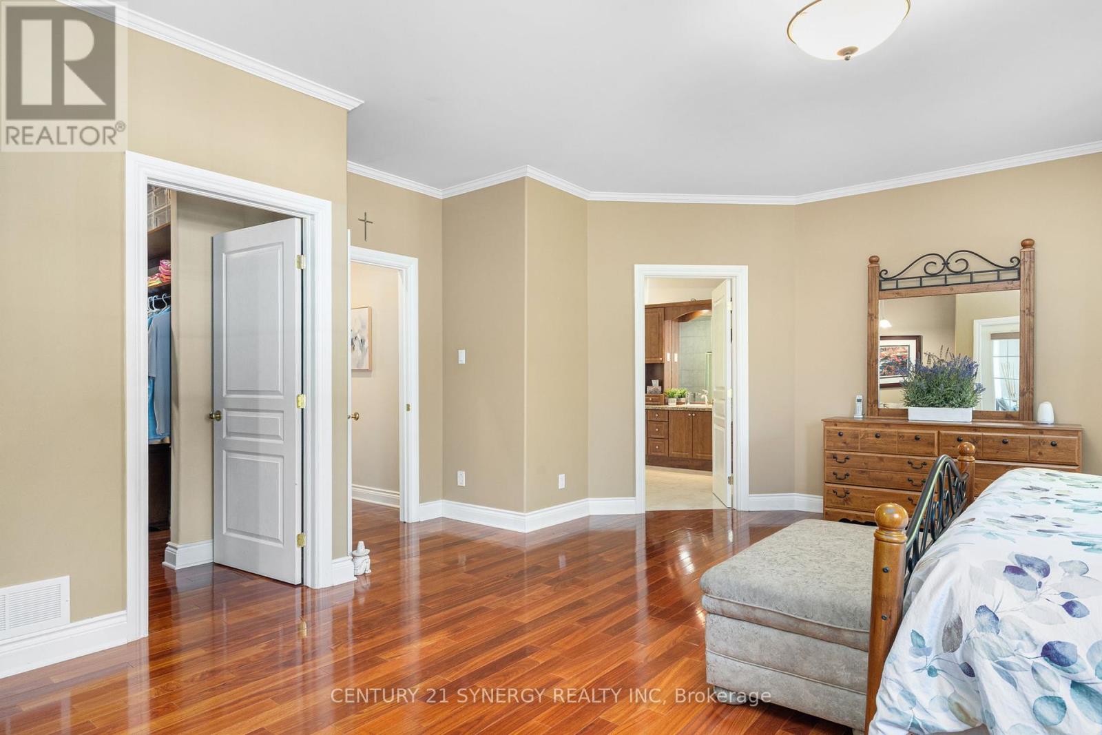 Photo 22 of 1281 Georges Vanier Drive N, Ottawa ON