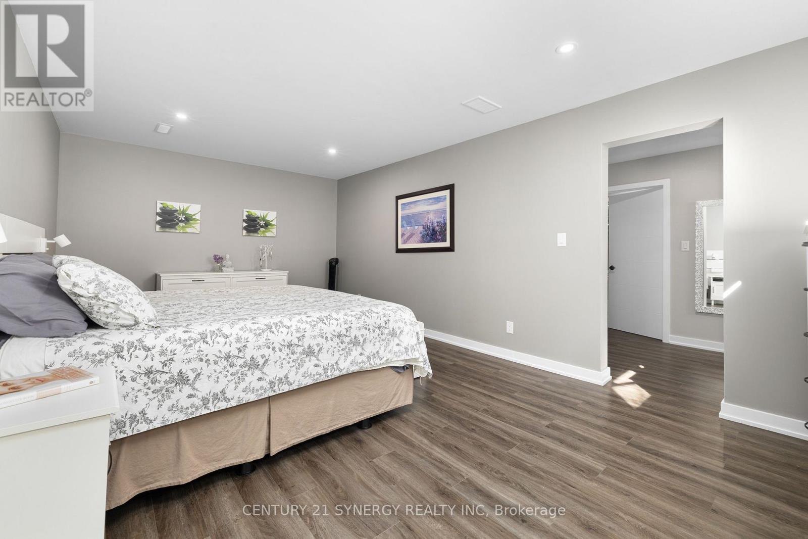 Photo 35 of 1281 Georges Vanier Drive N, Ottawa ON