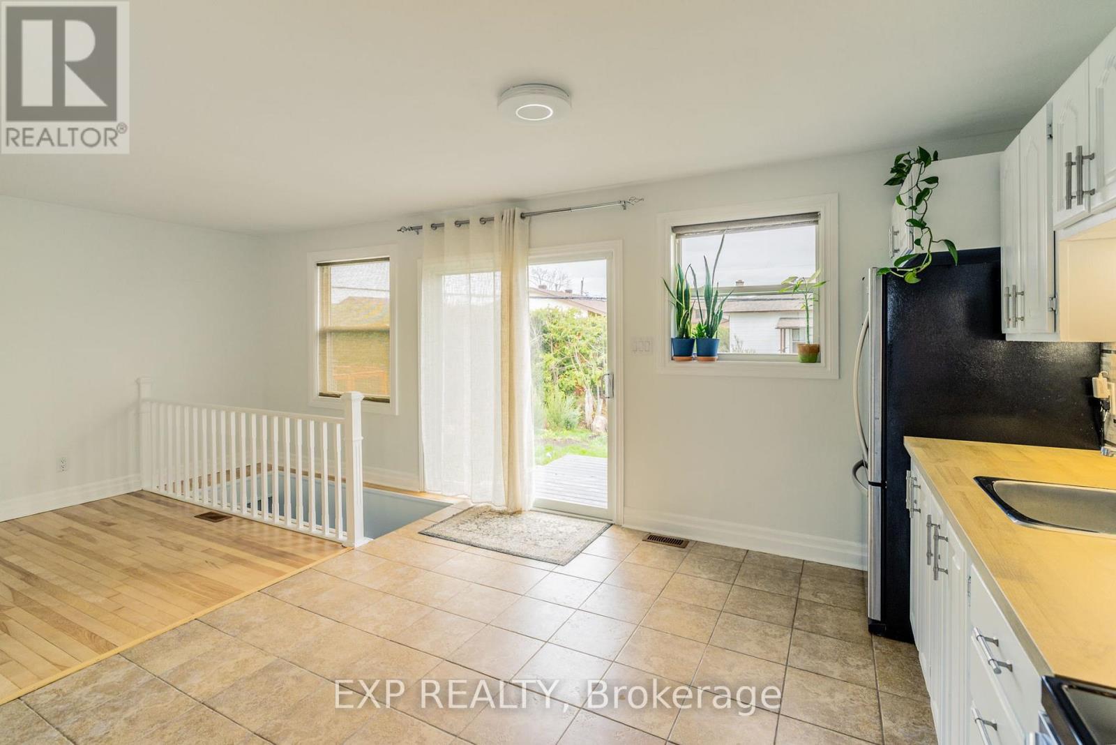 Photo 10 of 1954 Rosebella Avenue, Ottawa ON