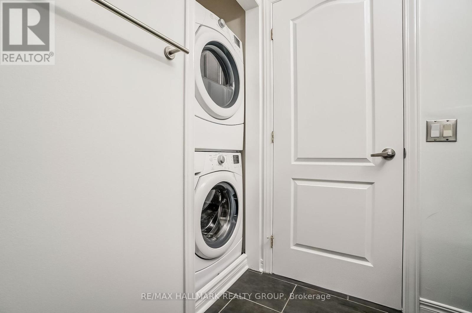 Photo 26 of 7 10 Concord Street N, Ottawa ON