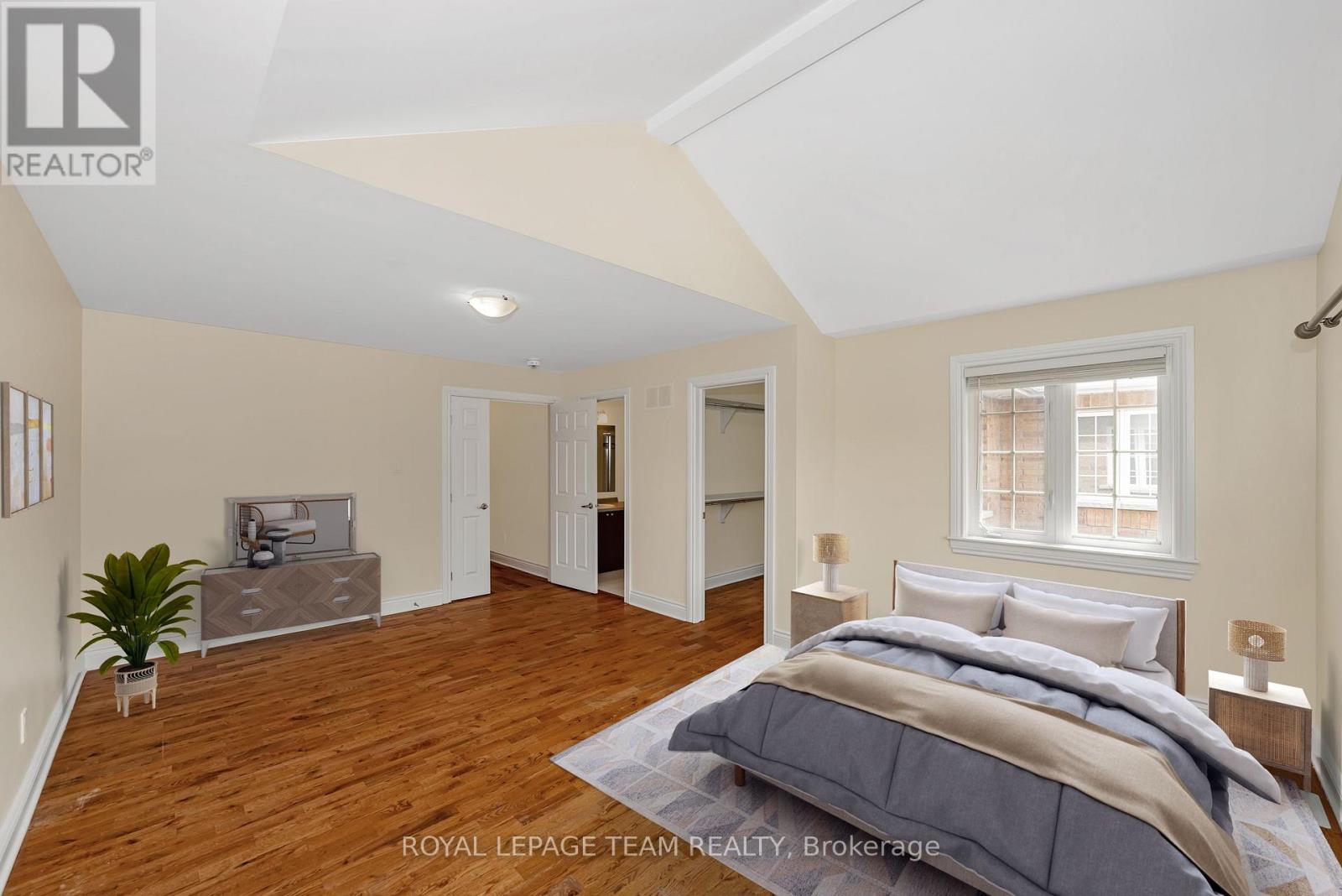 Photo 11 of 142 Desmond Trudeau Drive, Arnprior ON